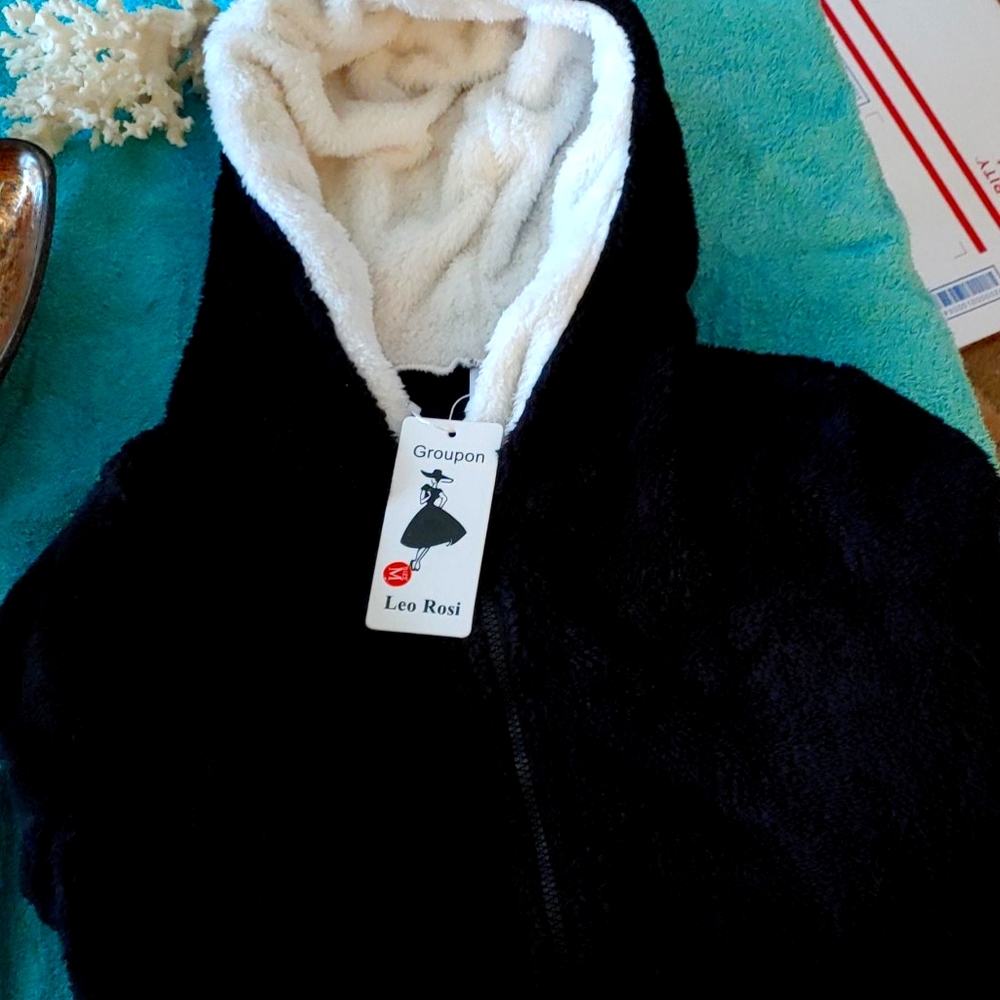 Leo Rosi hoodie sz med NWT